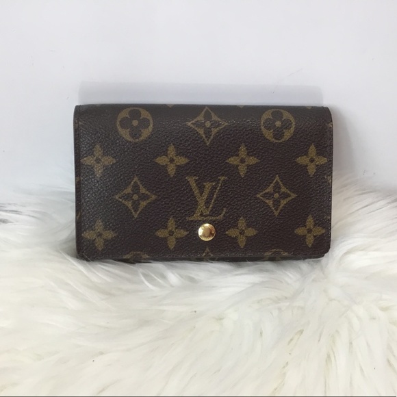 Louis Vuitton Handbags - SOLD—100% Authentic Louis Vuitton Zippy Wallet